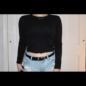 Long Sleeve Cropped Black Tee (Fitted)